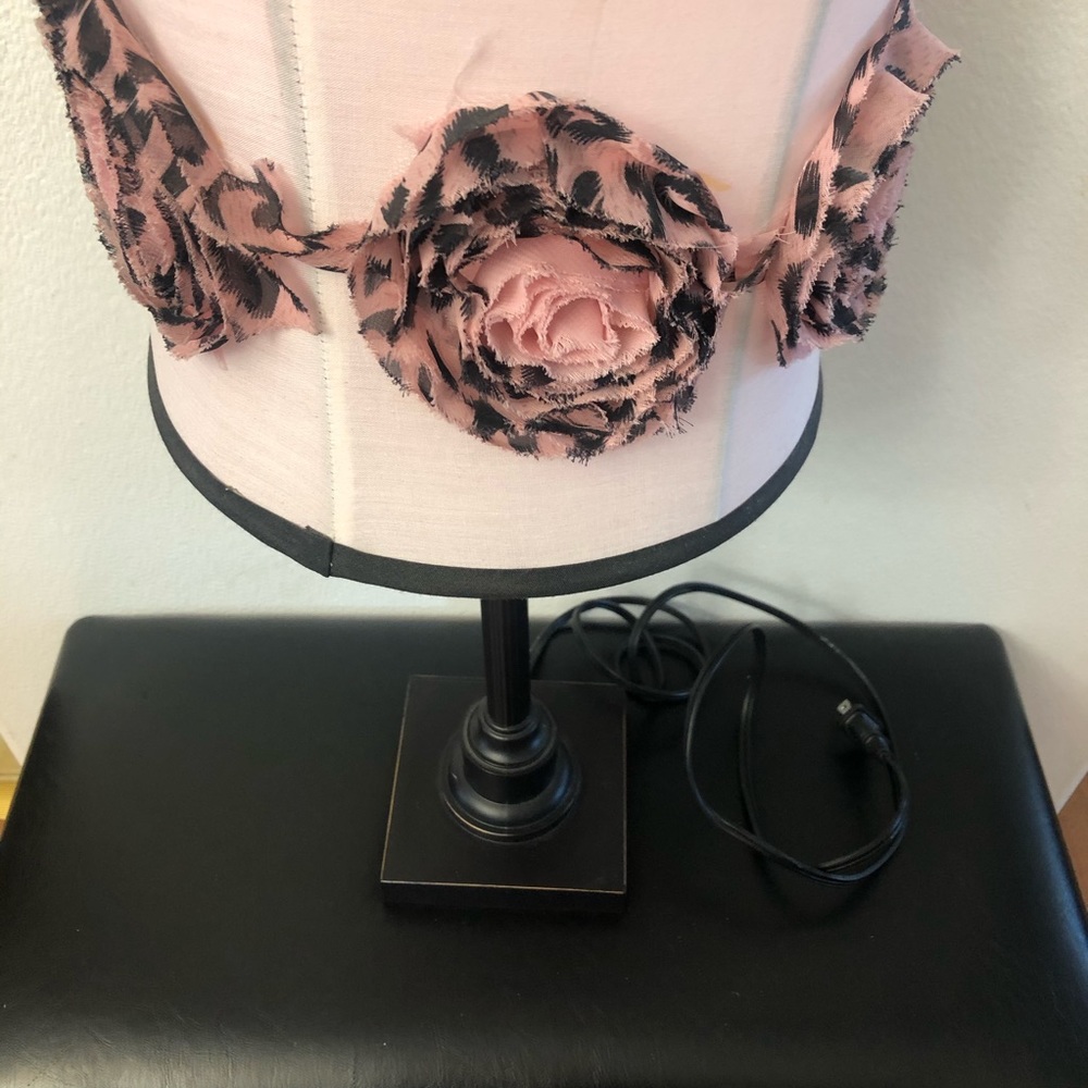 Table Lamp with Pink Lampshade and Decorative Fabric Flowers - Picture 5 of 13